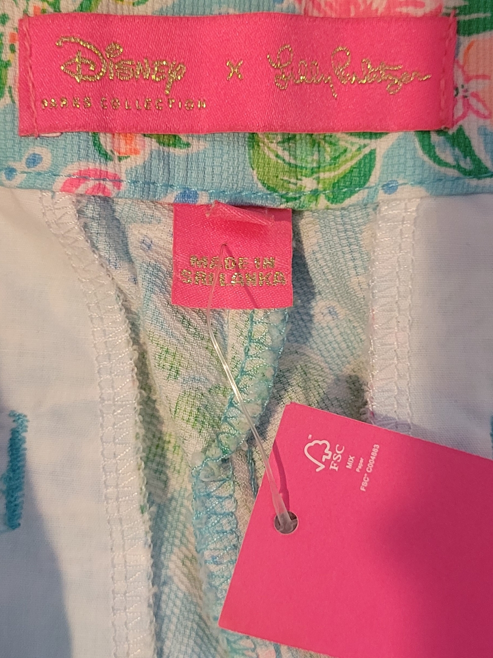 NWT Lilly Pulitzer Bright Floral & Mickey Print Blue Buttercup Shorts - Picture 6 of 9